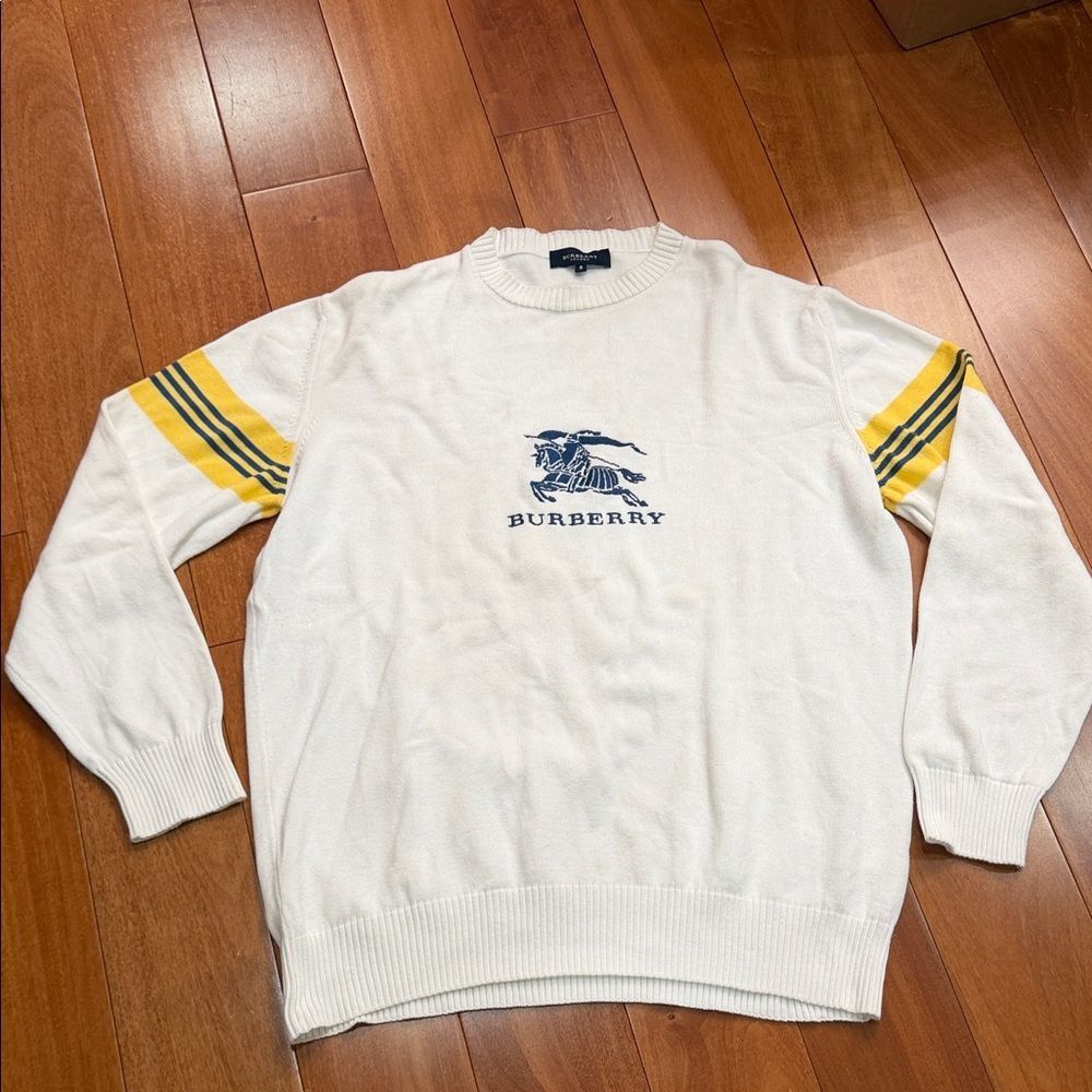 Burberry Vintage Y2K crewneck sweater with the Equestrian‎ Knight strips Size 8